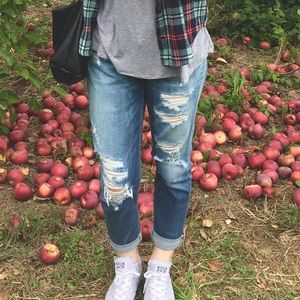 American Eagle Tomgirl Jeans